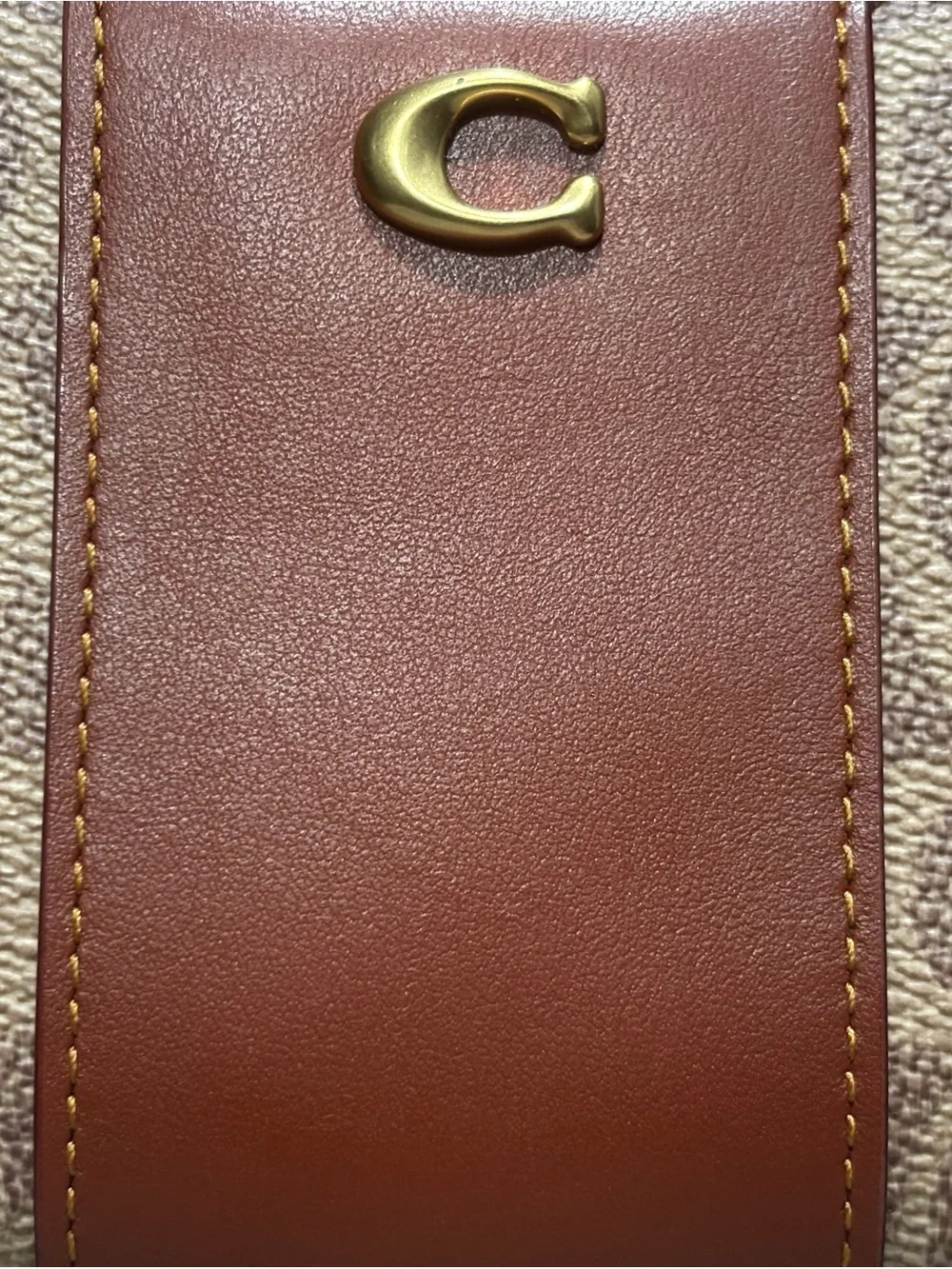 Coach Essential Accordion Zip Wallet